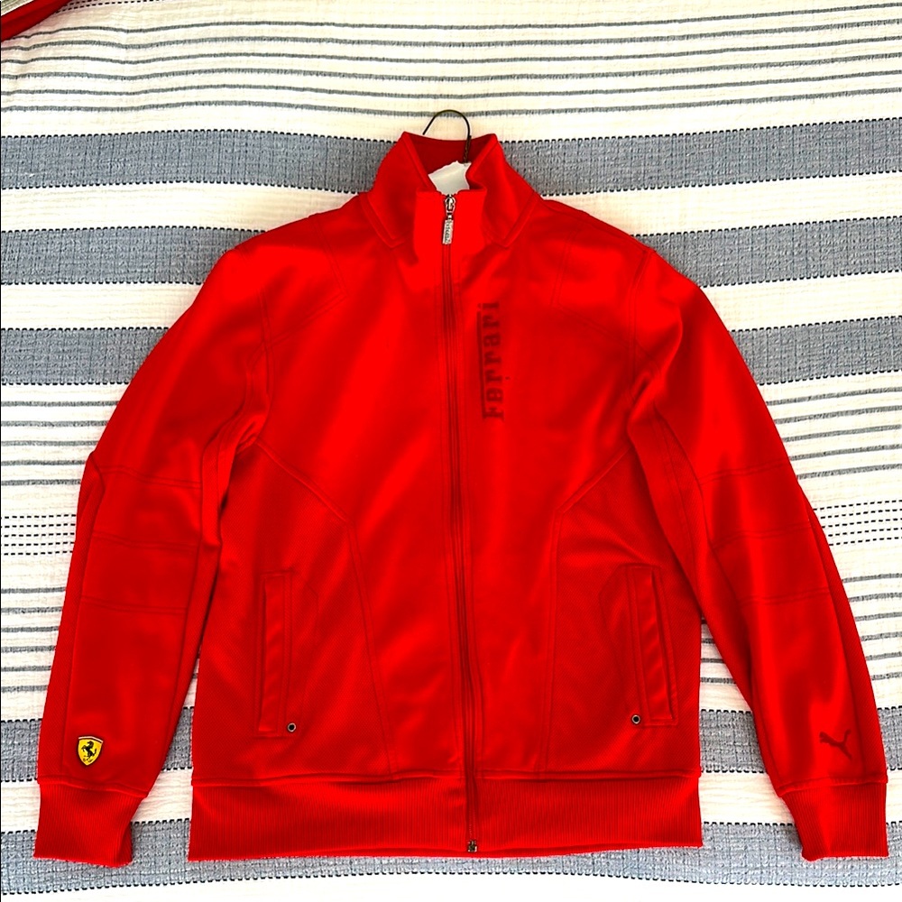 Puma Ferrari Scuderia Men’s Red Sport Lifestyle Full Zip Track Jacket